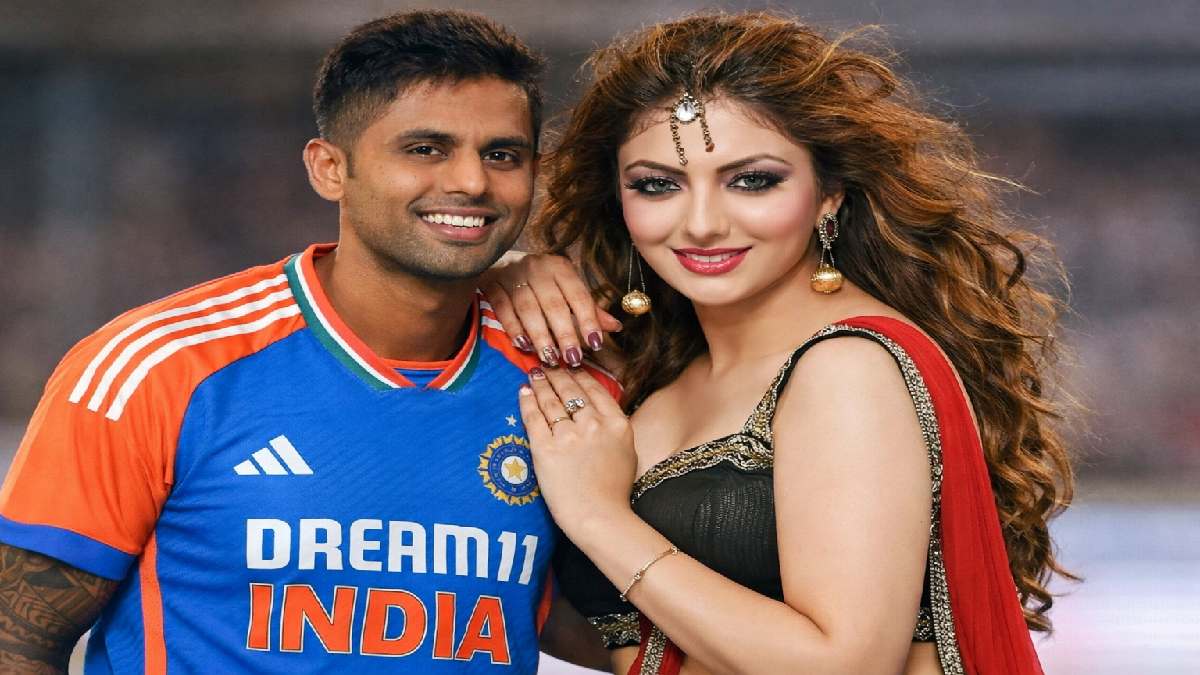 खुशी मुखर्जी और सूर्यकुमार यादव के संबंधों पर चर्चा करती हुई बॉलीवुड अभिनेत्री।